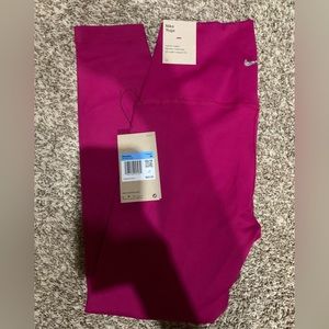 Women’s Nike Yoga Dri-Fit High Wasted 7/8 Leggings. Medium. Brand New w/Tags.